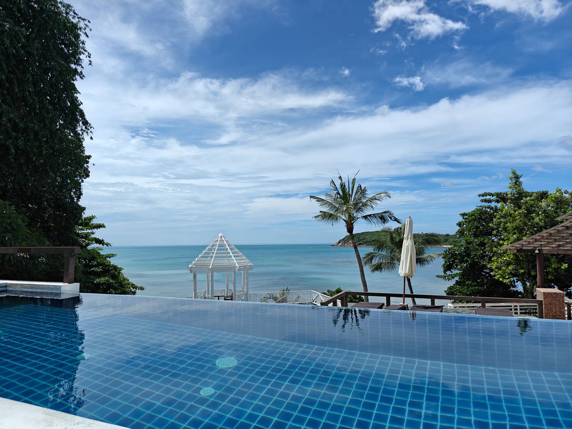 Adult & Kid Swimming Pools