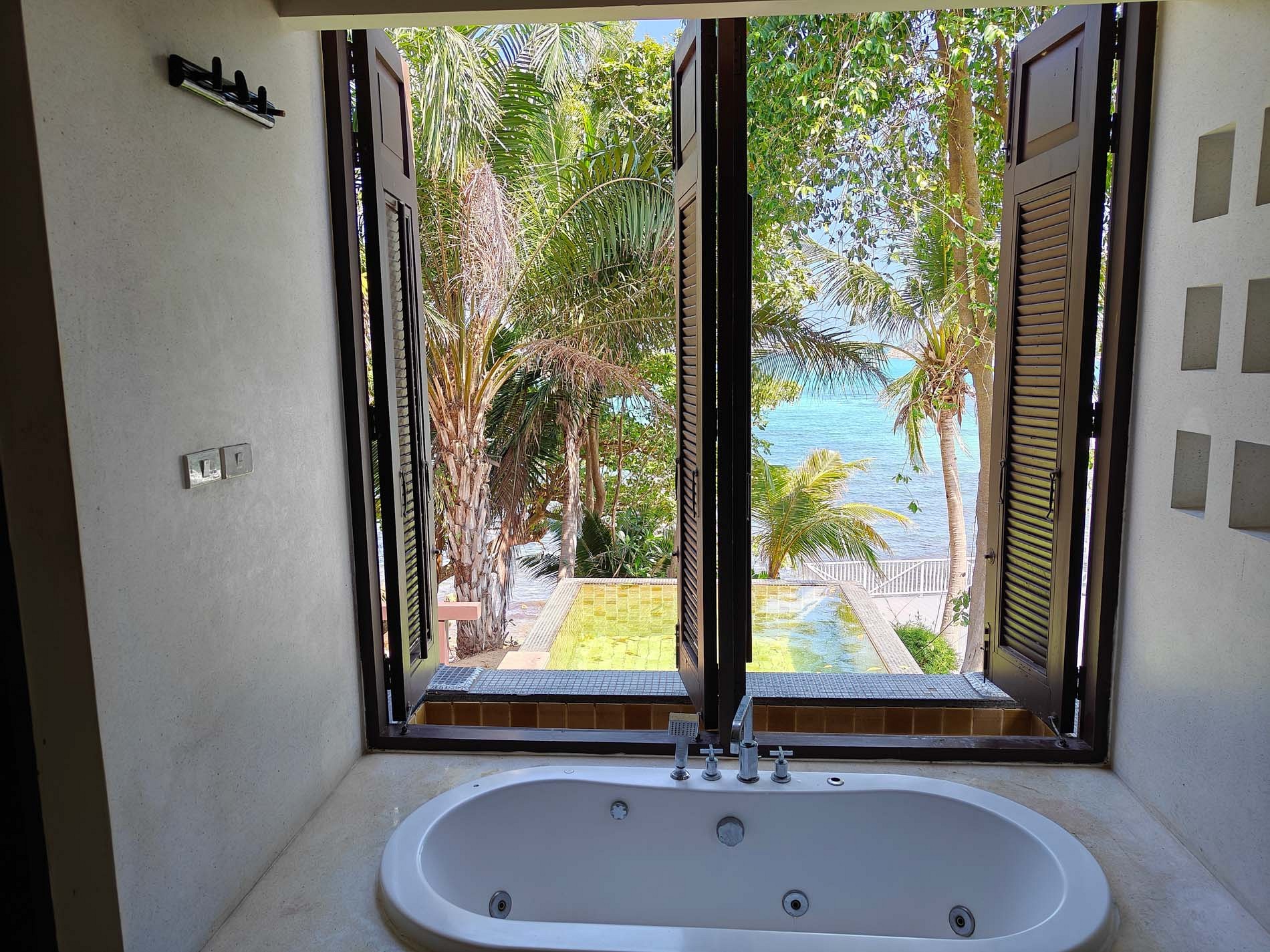 Deluxe Pool Villa Ocean View